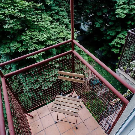 New With 3 Bedrooms, A/c And Balcony Apartment